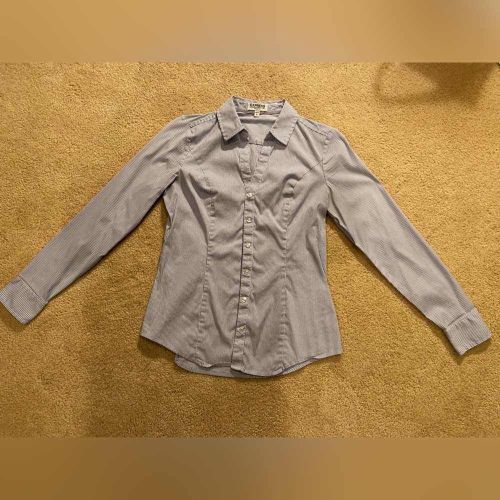 Blue and white pinstripe, Women’s Small/Petite, Express Ultimate Essential Shirt